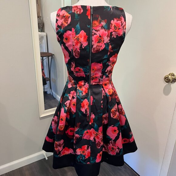 NWT French Connection Black Pink Floral Fit & Flare Mini Dress, Size 4 - Picture 11 of 16